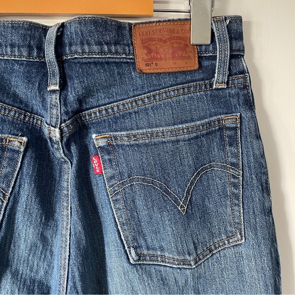 Levi’s 501 Jeans - Picture 5 of 7